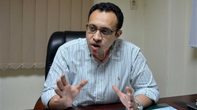 محمد أبو العلا.. طبيب «الفراعنة» يتحدث لـ«فيتو»: تركنا للاعبين حرية «الصوم».. و«صلاح» لم يطالبنا بشراء أجهزة «الاستشفاء».. وكنت أتابع مسيرة «كوبر