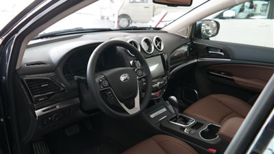 مميزات سيارة BYD S7 2019