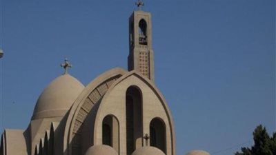 نشطاء أقباط يدعون للاحتجاج بالكاتدرائية ضد توجيه الأنبا بيشوى الأخير