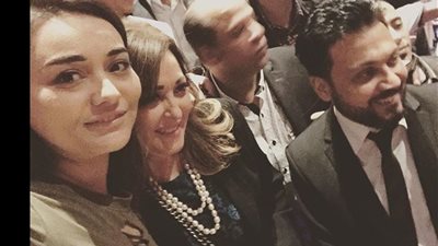 راندا البحيري تنشر صورتها مع نهال عنبر من العرض الخاص لـ«فوبيا»