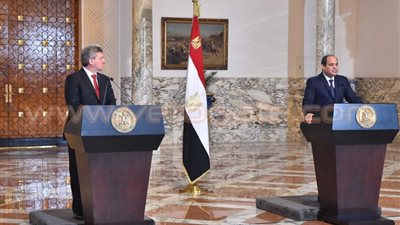 تفاصيل المؤتمر الصحفي بين السيسي ونظيره المقدوني.. الرئيس يشيد بعلاقات التعاون مع سكوبيه.. يؤكد رغبته في زيادة التبادل التجارى.. يطالب بتوحيد جهود مكافحة الإرهاب..و«إيفانوف»: مصر ركيزة استقر