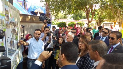 وزيرة التضامن تفتتح معرض منتجات أبناء الإعاقة الذهنية