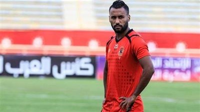 فايلر يطمئن على حسام عاشور قبل المران المسائي