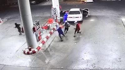 سطو مسلح على محطة وقود بطريق 