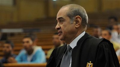 «قفشات» فريد الديب في مرافعة «رشوة الزراعة»: «المحكمة ضميرها مستريح لكلام منافق؟»..«هلال» كان بينفذ أوامر السيسي.. مبارك أخطأ بإعادة الرقابة الإدارية..إدونا الب