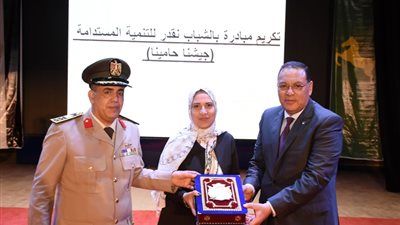 محافظ الشرقية يُكرم البطل أحمد فوزي (صور)