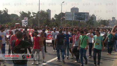 بالفيديو والصور.. ألتراس أهلاوي ينقل وقفته الاحتجاجية لميدان 