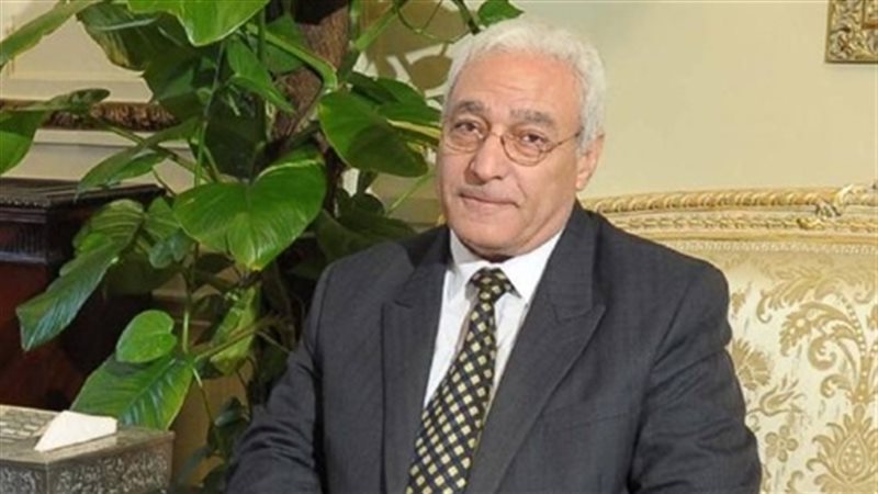الدكتور أسامة العبد،