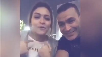 وصلة رقص لـ«الحضري» مع نجلته على «الساحة دي بتاعتي» (فيديو)