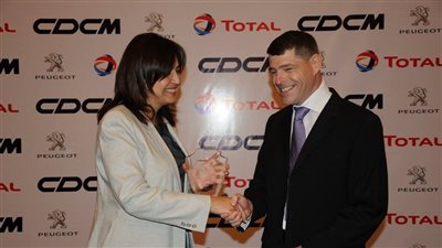 «توتال إيجيبت» توقع اتفاقية حصرية لتوريد منتجاتها لـ«بيجو»