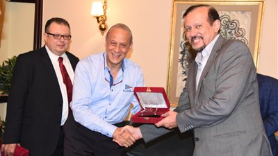 رئيس الصيد يستقبل مشرف ومجلس إدارة اتحاد تنس الطاولة (صور)