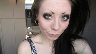 بالصور.. أغرب أشكال الحواجب تشعل مواقع التواصل