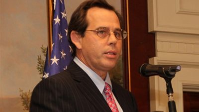 «ستيوارت»: «داعش» يسرق آثار العراق ويبيعها بالسوق السوداء