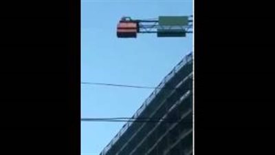 بالفيديو.. لحظة انتحار شاب «ألبانى» من أعلى مبنى مرتفع