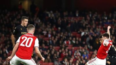 أرسنال يفوز بصعوبة على جيماريش بالدوري الأوروبي