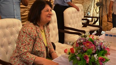 بالصور.. وصول ليلى إسكندر ومحافظ القليوبية إلى شبرا الخيمة