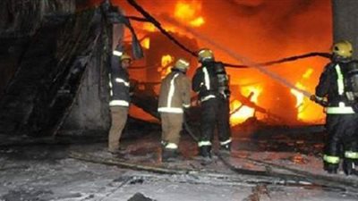 المباحث تستمع لأقوال شهود العيان حول حريق مخزن بفيصل
