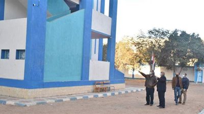 محافظ أسيوط يتفقد وحدتي طب الأسرة بنزلة رميح ونزة قرار | صور