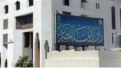 ما حكم الشرع في علاج الجنين بداخل بطن أمه؟.. دار الإفتاء تُجيب