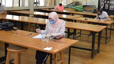 10 معلومات عن استعدادات الجامعات لامتحانات الفصل الدراسي الأول