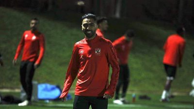 الأهلي في المونديال | حسين الشحات يشارك في جزء من تدريبات الكرة