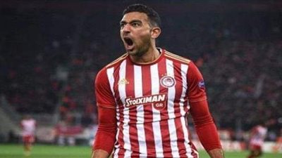 ثنائية كوكا تقود أولمبياكوس للفوز على سميرني بثلاثية