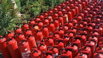 مياه أسيوط: تعبئة وصيانة 135 طفاية حريق بالورشة لبني سويف