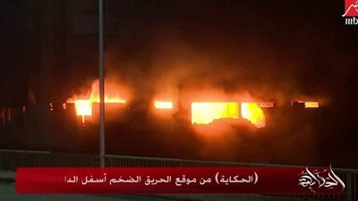 عمرو أديب يعرض لقطات حية لحريق عقار الهرم | فيديو