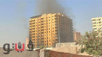 استمرار تصاعد الأدخنة من مبنى فيصل المشتعل وإغلاق الطرق من الجانبين |فيديو