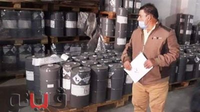 ضبط 26 طن مخللات داخل مصنع بدون ترخيص في الشرقية