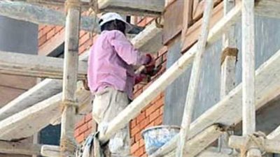 سقوط مبيض محارة من أعلى سقالة بالطابق الرابع أثناء عمله بطنطا