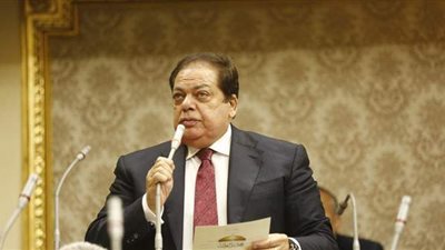 وكيل مجلس النواب يطالب بإلغاء ضريبة الأطيان عن الفلاحين