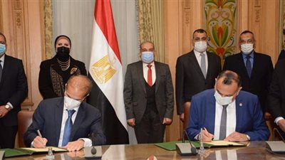 جامع ومرسي يشهدان توقيع اتفاقية بين 