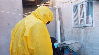 صحة البحر الأحمر تُتابع حالات العزل المنزلي لمصابي كورونا |صور