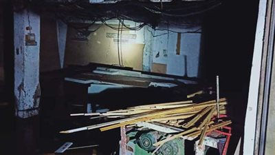 منعت كارثة كبيرة.. 10 سيارات إطفاء تسيطر على حريق هائل في مصنع بأبو النمرس | صور