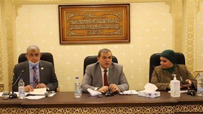 وزير القوى العاملة يوضح حقيقة وضع مصر بالقائمة السوداء لمنظمة العمل الدولية