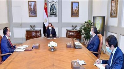 السيسي يتابع الأنشطة والمشروعات القومية للسياحة والآثار