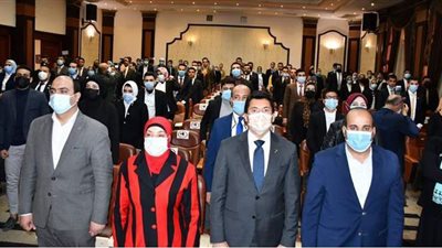 وزير الرياضة يكرم الفائزين في انتخابات برلمان شباب مصر