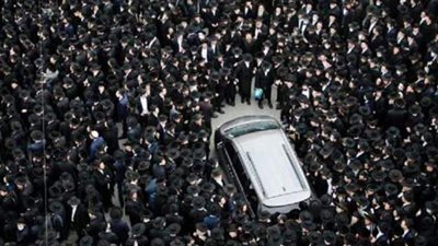 بعد الجنازة الصادمة للحاخام.. قرار عاجل من إسرائيل بشأن العزل العام