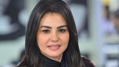 وجه القمر دينا فؤاد تواصل تصوير 