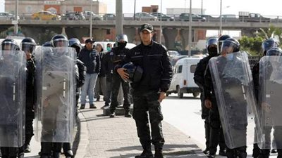 تهديدات بانتحار جماعي للعاطلين في تونس