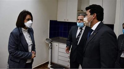 أشرف صبحي يطمئن على جاهزية مركز الطب الرياضي بمدينة نصر