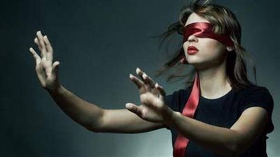 تفسير حلم الإصابة بالعمى في المنام.. وعلاقته بعدم الاستقرار