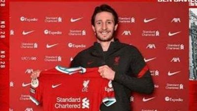 رسميا.. ليفربول يتعاقد مع المدافع بن ديفيز من الدرجة الثانية