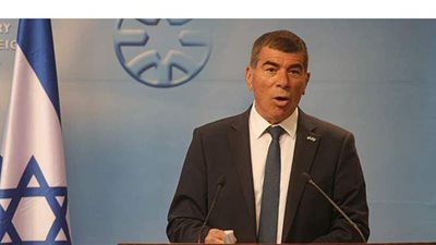 في سابقة لم يشهدها العالم.. إسرائيل تقيم علاقات دبلوماسية مع دولة مسلمة 