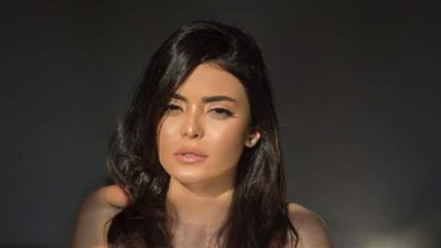 أسماء جلال: خبيت على أمي أني بمثل ولما شافتني في مسلسل صدفة كانت هتقتلني بسكينة | فيديو