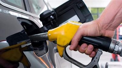 إحباط محاولة بيع 11 ألف لتر بنزين وسولار في السوق السوداء بالقاهرة