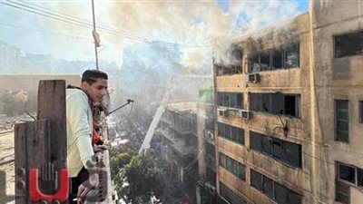 تفاصيل جديدة في حريق سوق التوفيقية.. الحريق امتد لشارع البورصة.. مقطع فيديو يكشف المتهم.. والخسائر بملايين الجنيهات