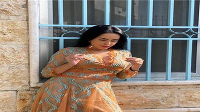 منار اللبنانة تنهار وتكشف لأول مرة حقيقة زواجها من شعبان عبد الرحيم وتوجه رسالة جديدة لأسرته