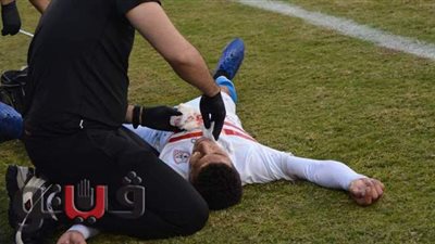 عملية جراحية لمدافع الزمالك على أرضية استاد المحلة | صور